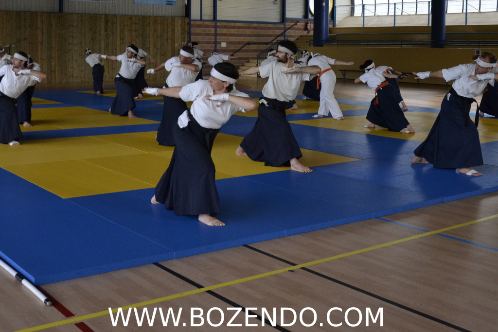 Scéance de Ki Taiso au Dojo